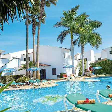 With Pool Views, 200m From The Caleta De Fuste