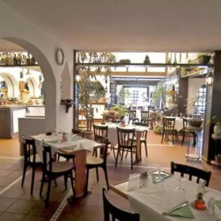 Apartman With Pool Views, 200m From The *